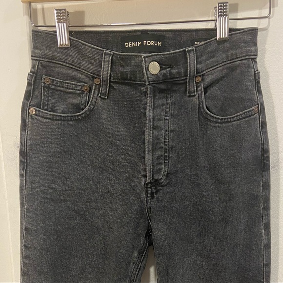Aritzia Denim Forum Arlo 28L Jeans in Washed Black - Picture 7 of 10